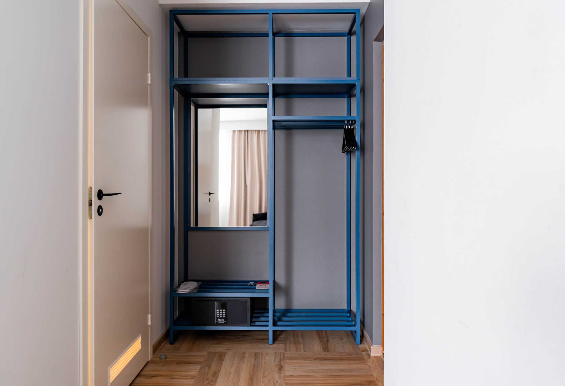 Deluxe-Junior-Suite-6