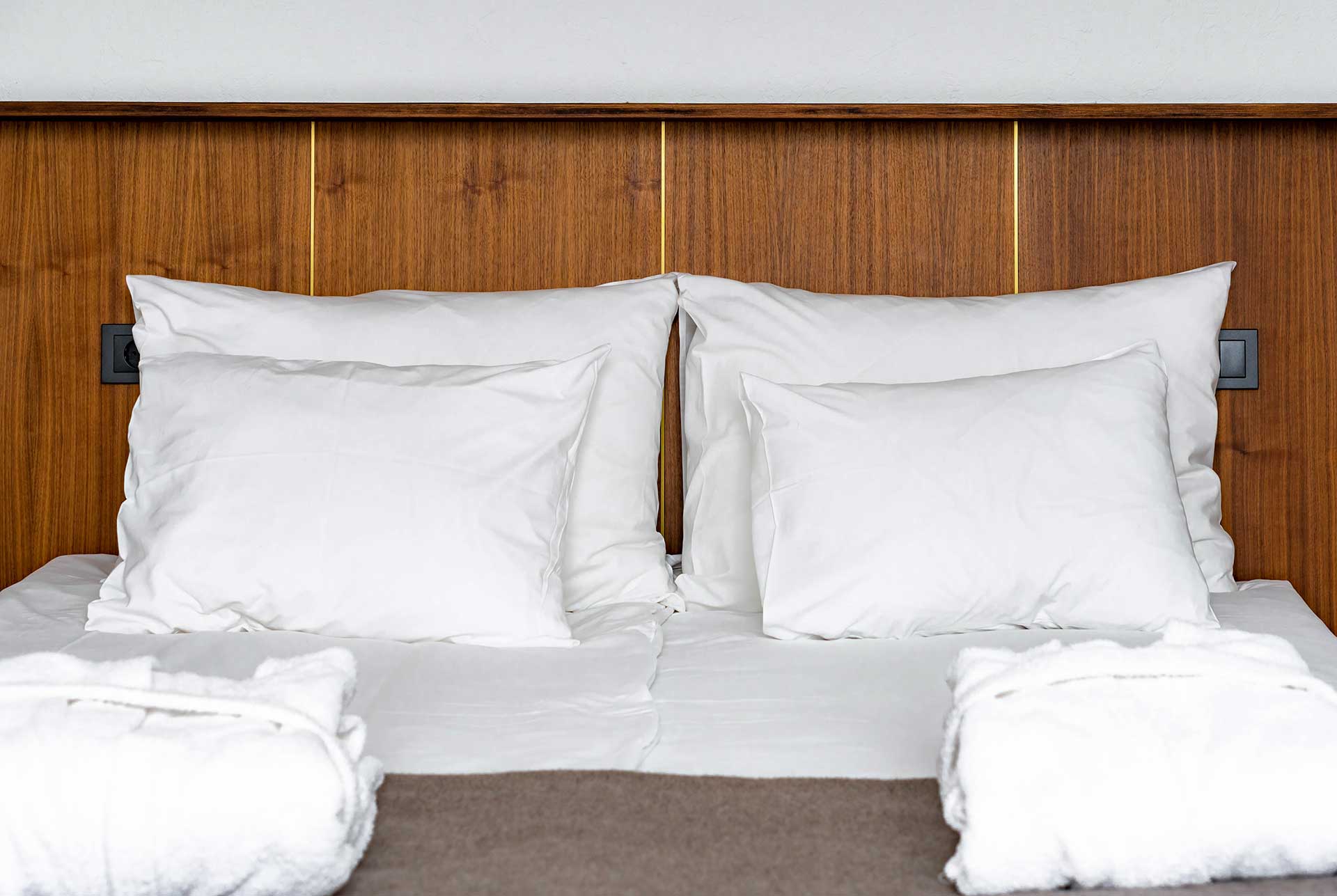 Deluxe-Junior-Suite-7